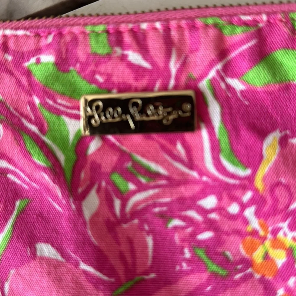 Lilly Pulitzer Pink Floral Zipper Cosmetic Bag Travel Case